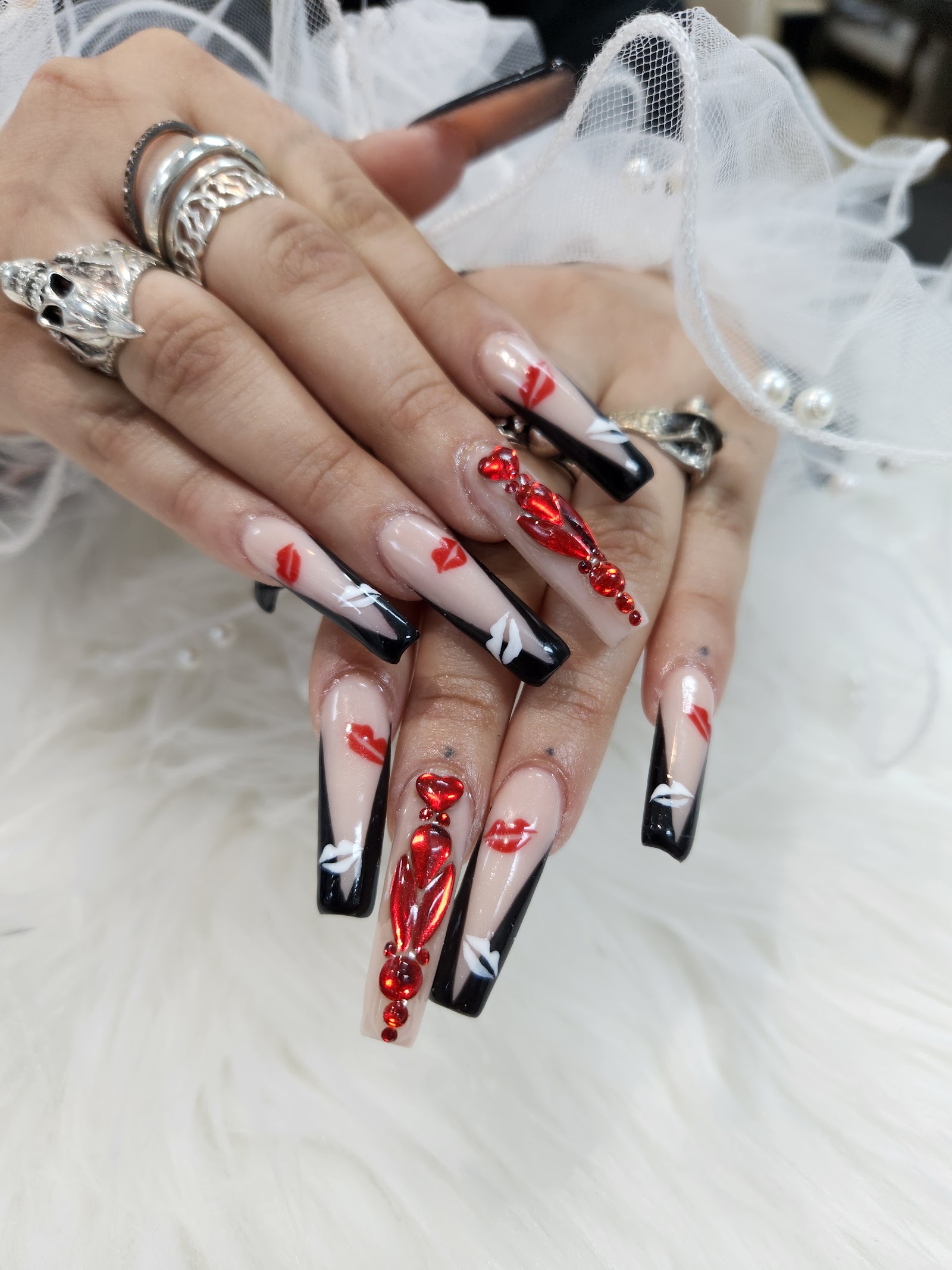 Alluring Nails nail photo 5